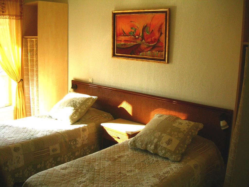 Hotel De La Madeleine Anduze Rom bilde